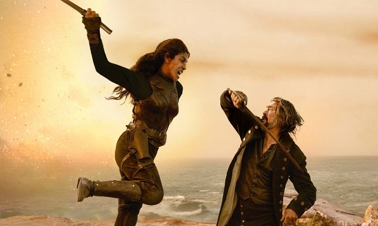 ‘ব্লাডি মেরি’ হয়ে পর্দায় ফিরছেন প্রিয়াঙ্কা